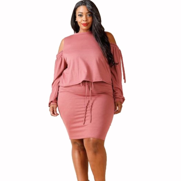 Plus Size ‘Constance’ Two Piece Knit Set - Picture 2 of 5